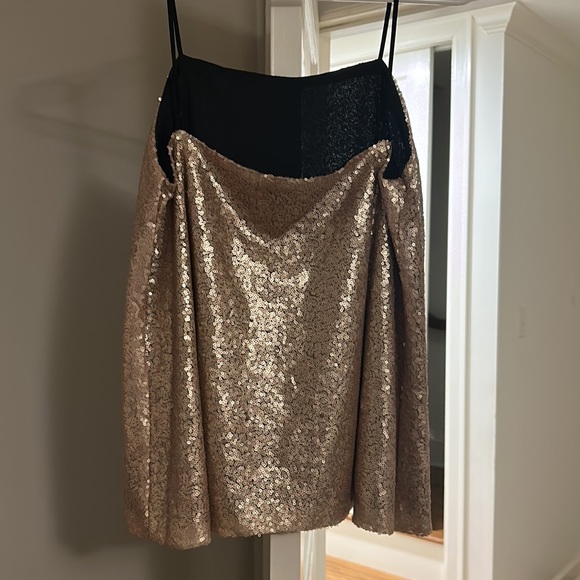 Haoduoyi sequin tank top - Picture 2 of 3